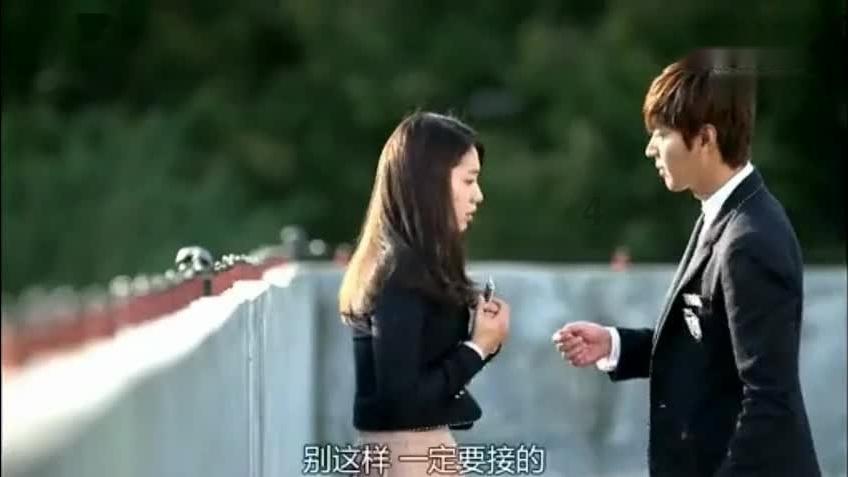 女性在职场中会受到哪些歧视？游戏画面